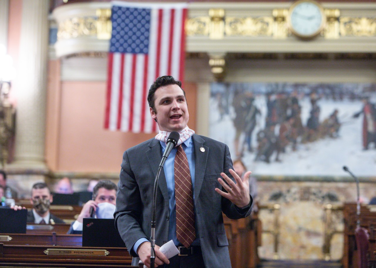 Lewis Government Transparency Bill Passes the House of Representatives 